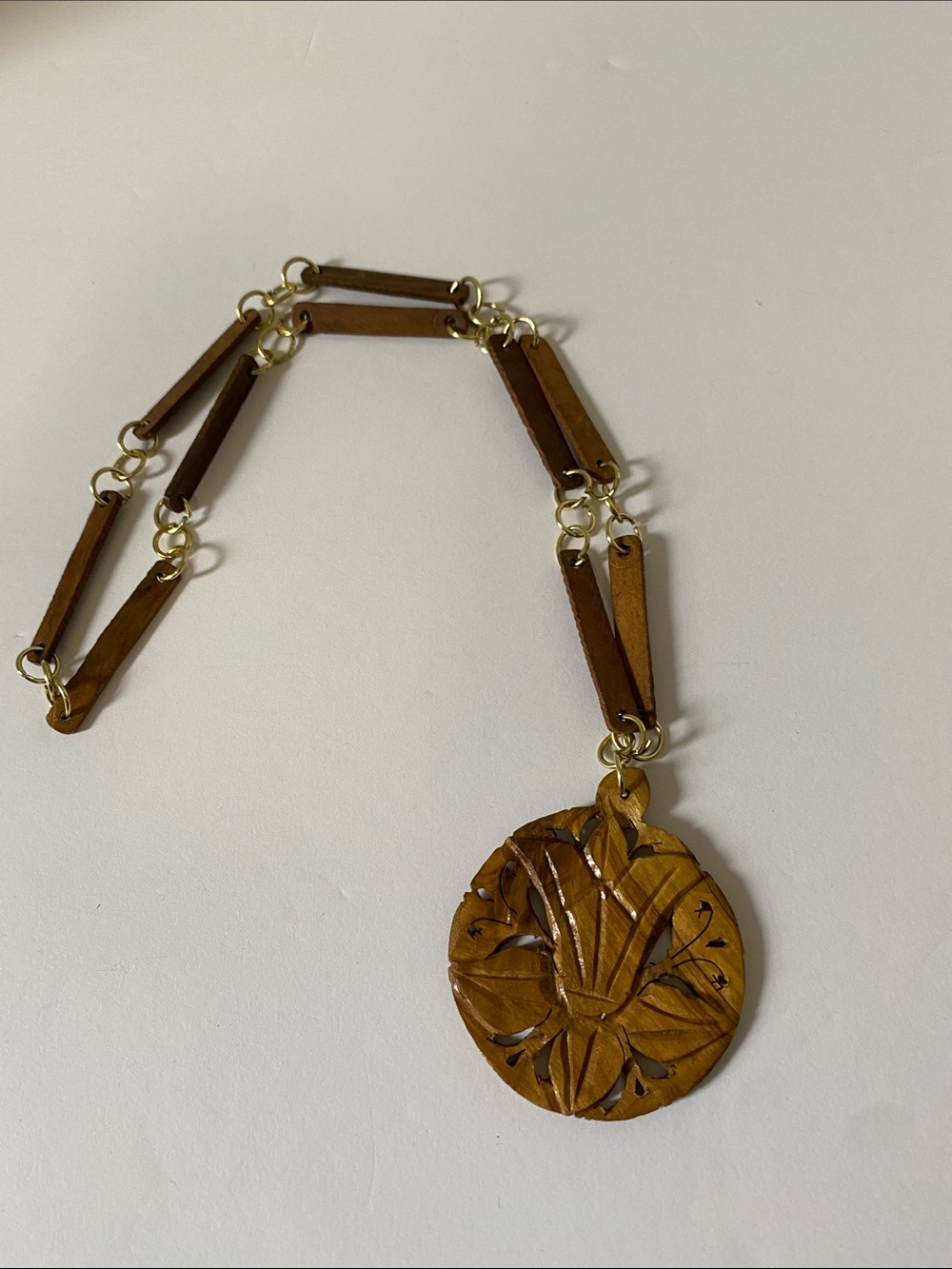 Hand-Carved Brown Floral Pendant Necklace - Women Jewelry